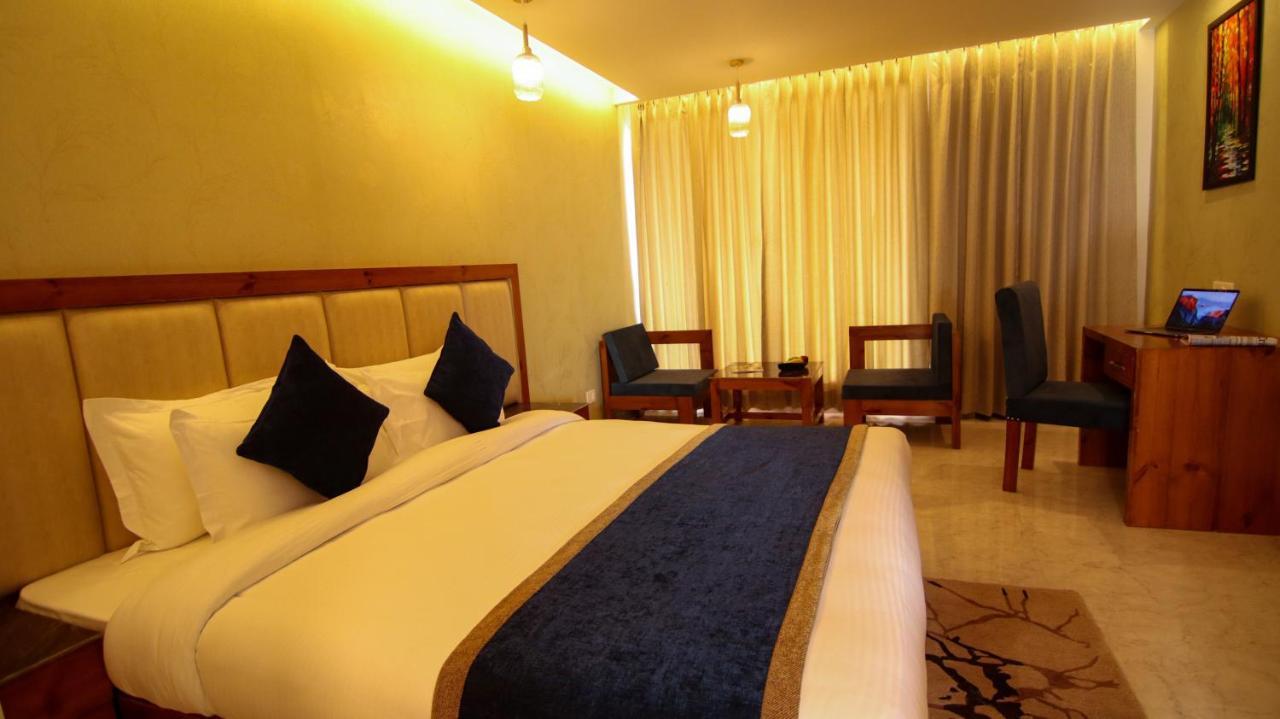 Golden Fern Resort Shimla Luaran gambar